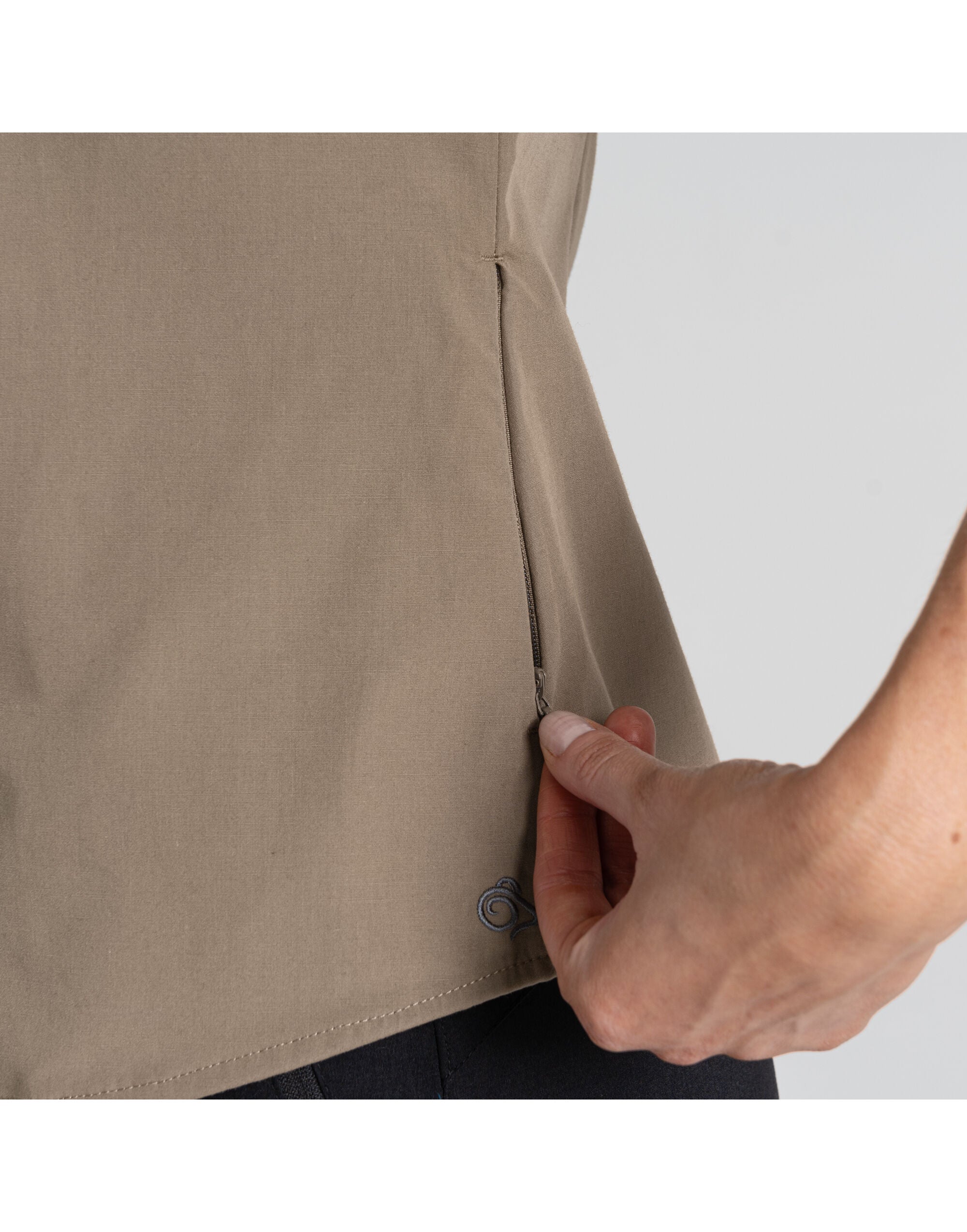 Craghoppers Expert Women's Kiwi Long Sleeved Shirt - CES002 - Image 11